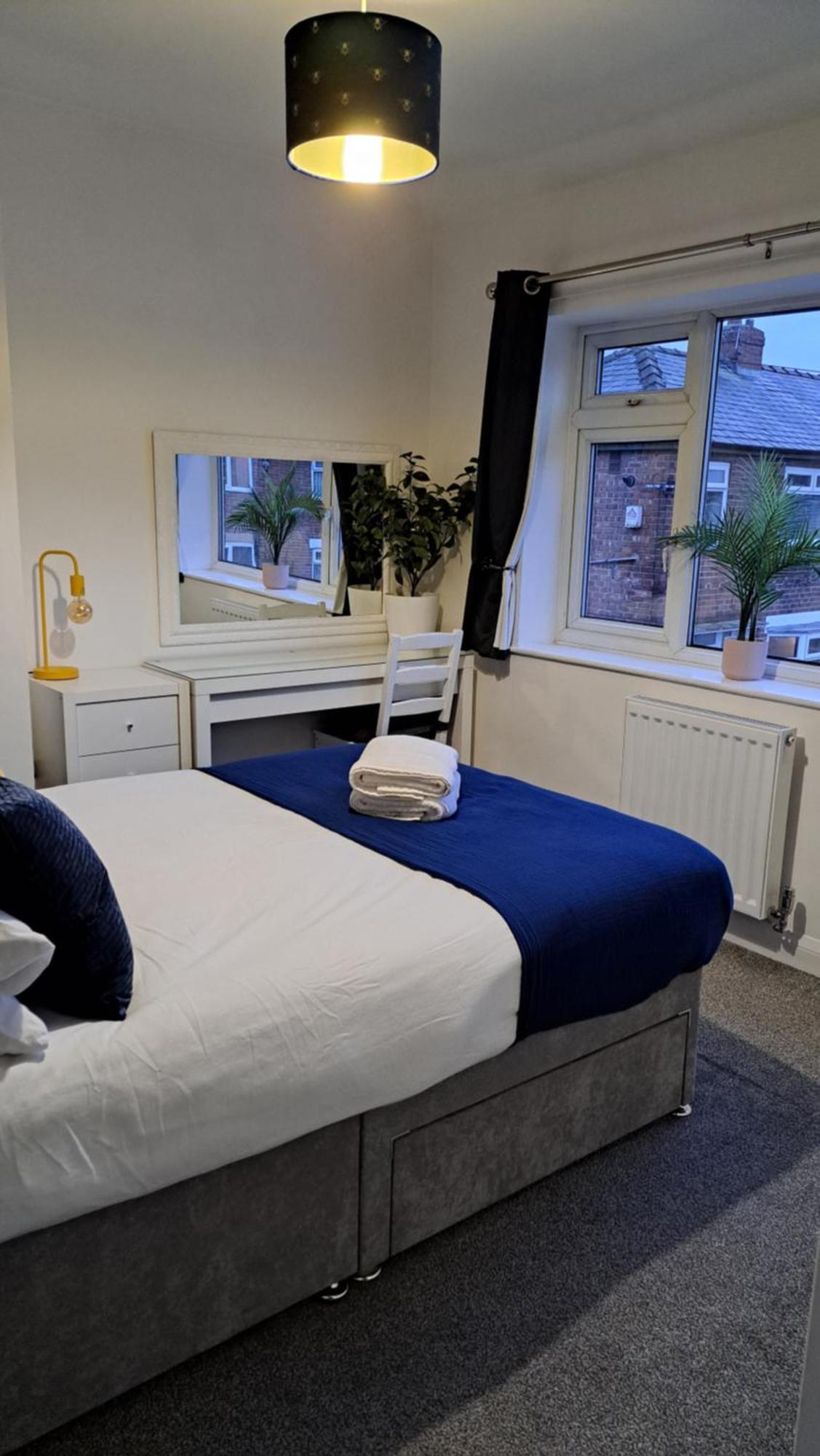 The Heart - Cosy 3 Bedroom House With Double Driveway And Garden In Manchester Exteriér fotografie
