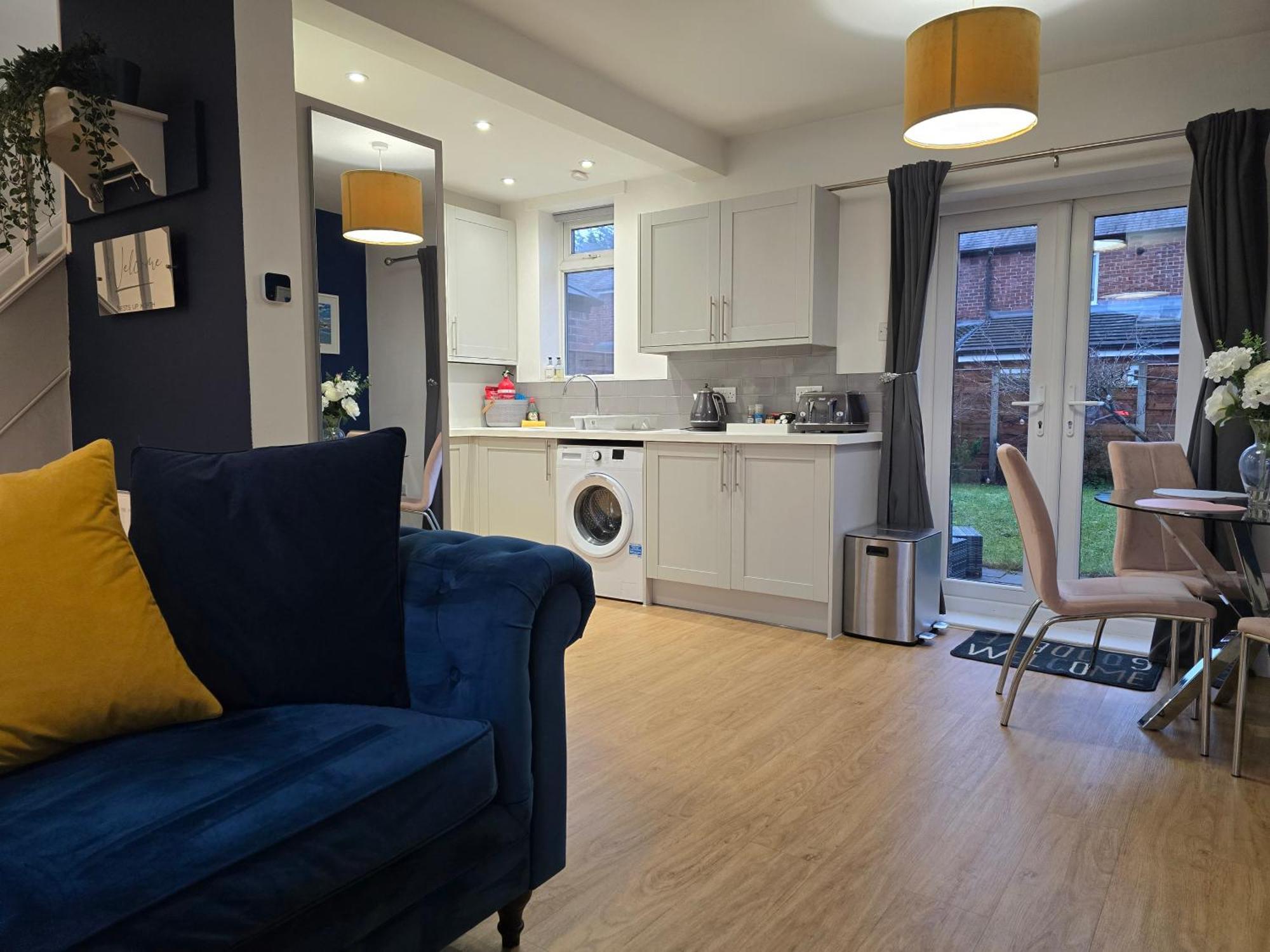 The Heart - Cosy 3 Bedroom House With Double Driveway And Garden In Manchester Exteriér fotografie